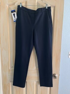 Dalia Straight-Leg Dress Pants in Navy Blue